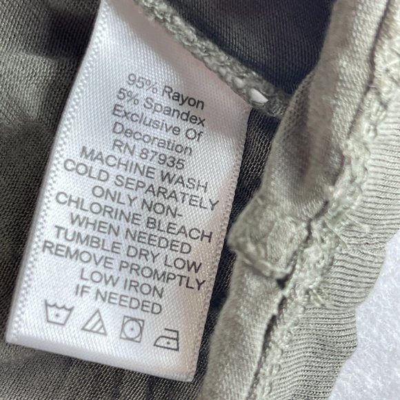 LOGO Lori Goldstein Womens 1X Khaki Green Lace Pockets Shirt Long Sleeves - Picture 9 of 10